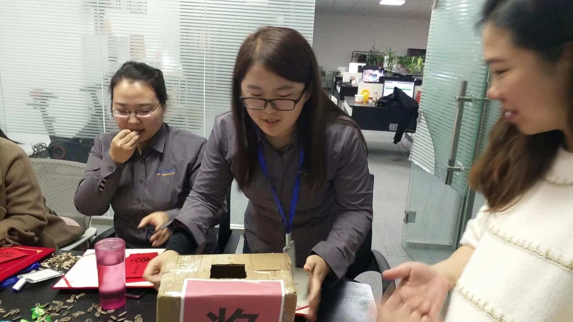 Yangtze Steel held a new year team building activity