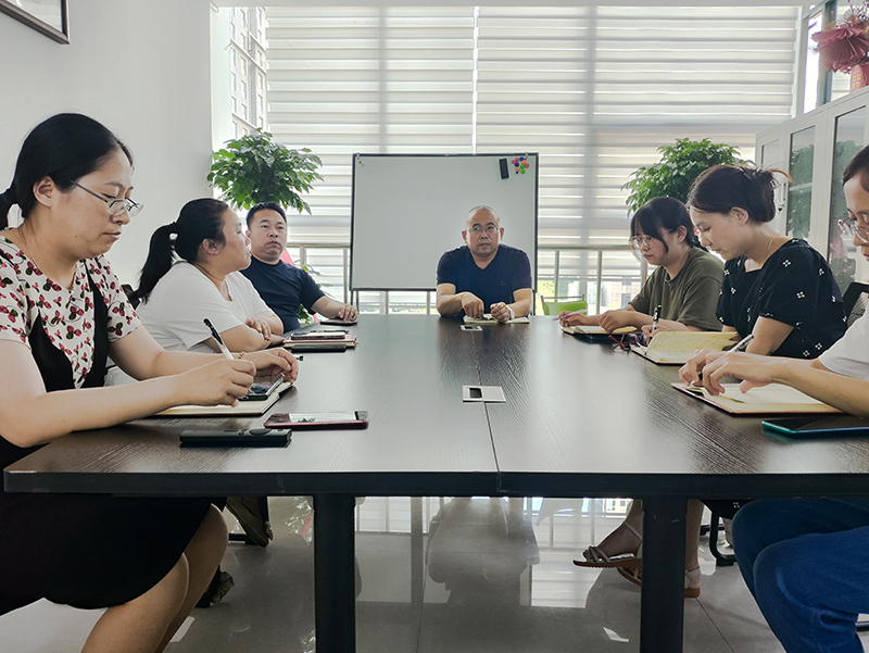 Seminar held by Yangtze Steel for foreign trade business