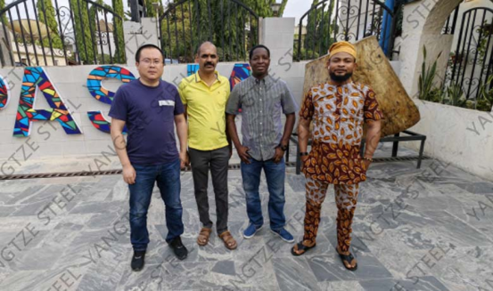 Foreign trade manager Eric went abroad to visit customers