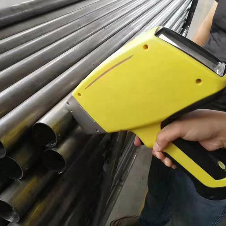 Hardness testing of seamless steel pipes
