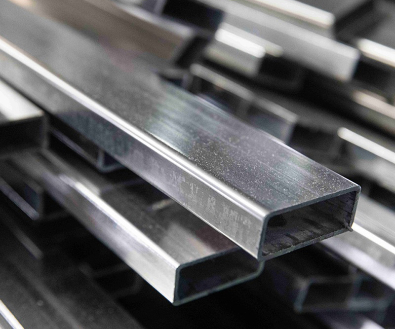 What are the differences between stainless steel round pipes and square pipes