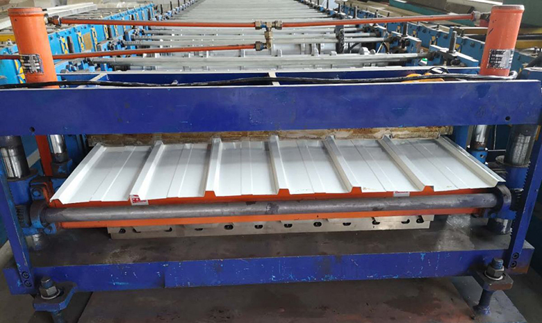 The difference between color steel profiled panels and color steel composite panels