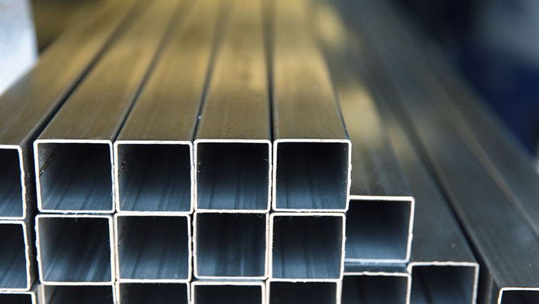 How to extend the service life of galvanized square pipes