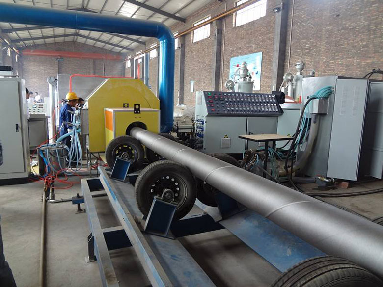 What is the function of the coating of 3PE anti-corrosion steel pipe?