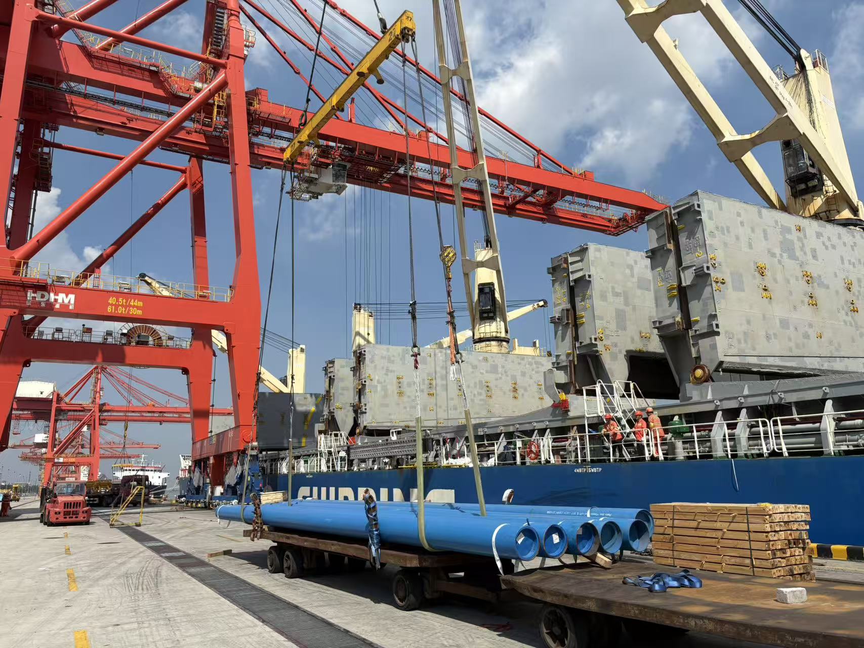 Heading to Chile | Our seamless steel pipes are being loaded