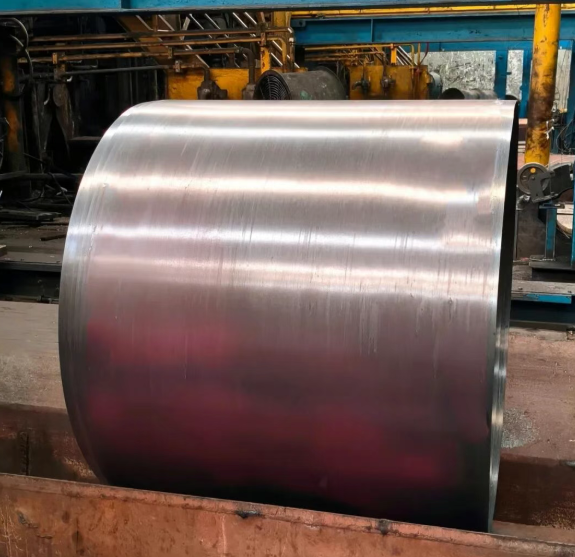 Henan Iron and Steel Successfully Rolls Three-Layer Stainless Steel Composite Plate