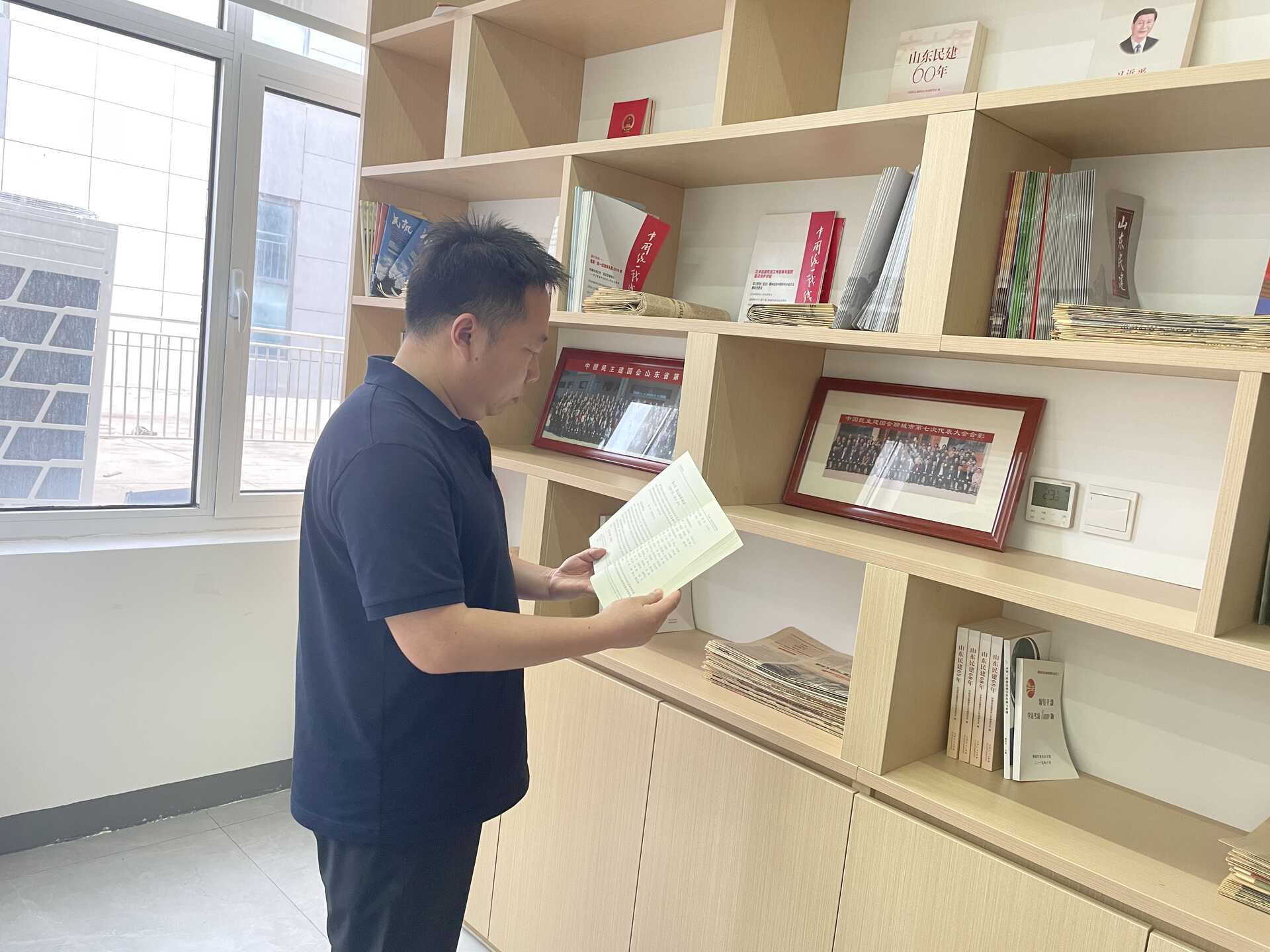 1000tnt-1General Manager Jack SUN Visits Liaocheng Committee of the China National Democratic Construction Association.jpg